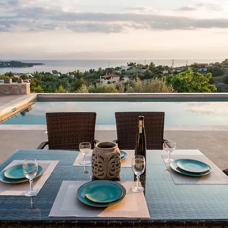 Poolside Panoramic Seascape Πανδοχείο